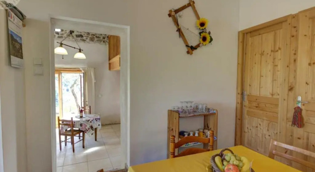 Gîte Saint-Marcel-de-Félines, 1 pièce, 2 personnes - FR-1-496-173, Book Hotel Saint-Marcel-de-Felines Rhône-Alps