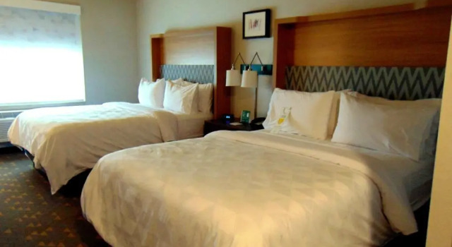 Четырёхместный номер Standard Holiday Inn - Jonesboro by IHG