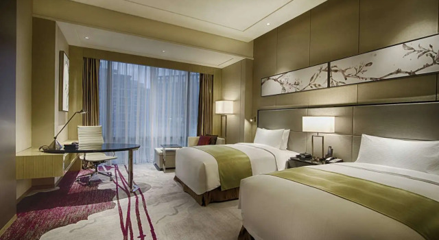 Двухместный номер Standard DoubleTree by Hilton Heyuan