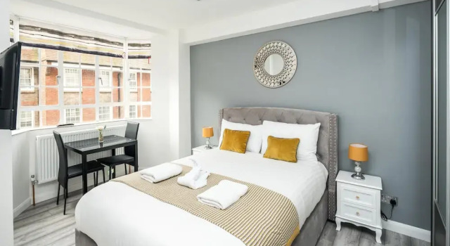 NEW Sleek & Modern Studio in the Heart of Chelsea, Забронировать Отель Отели Лондона 3 звезды, рядом с Эллис Стрит, 3*