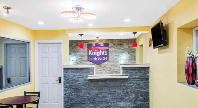 Knights Inn and Suites Salem