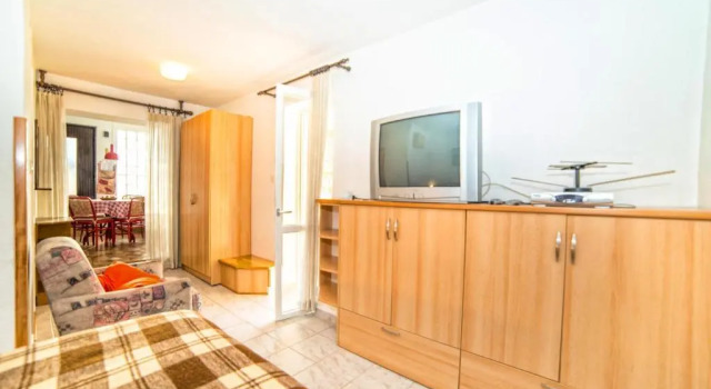Apartment Reisman
