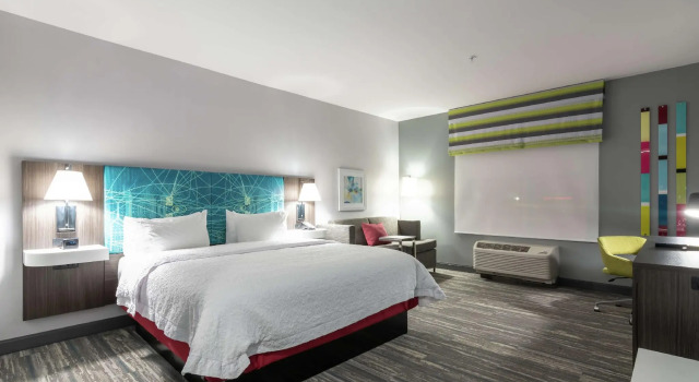 Номер Hampton Inn & Suites Dallas East