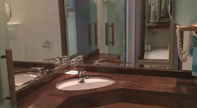 Полулюкс Bauer Hotel und Restaurant