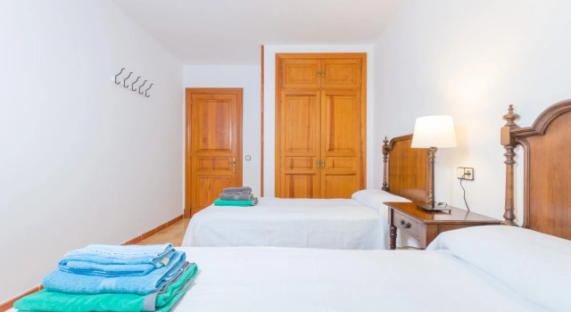 CAN Pere Vell, Rezerwuj Hotel Hotele w Majorka z parkingiem, Parking