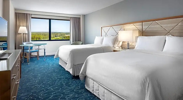Номер Guest Traditional с видом на курорт Walt Disney World Dolphin