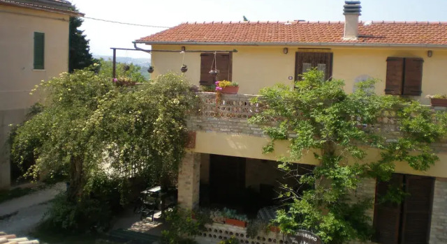 Agriturismo Via del Campo, Varaa Hotelli SPA-hotellit kohteessa Pianella, SPA