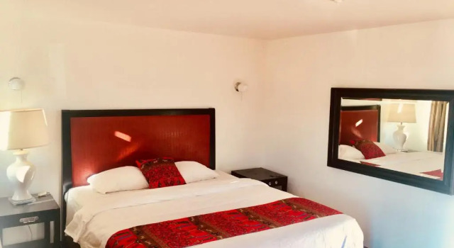 Norwalk Inn & Suites