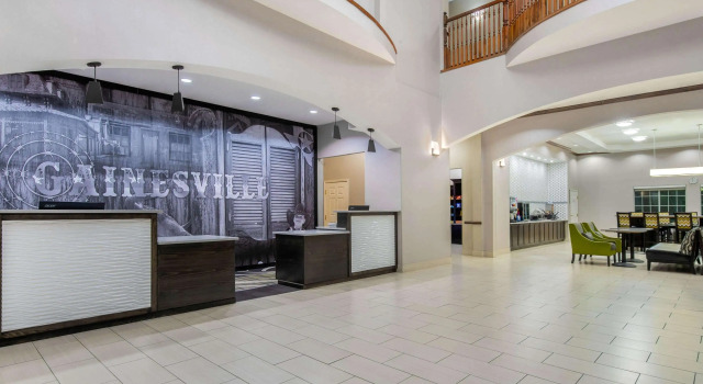 La Quinta by Wyndham Gainesville, Забронировать Отель Отели Texoma с завтраком, Завтраки