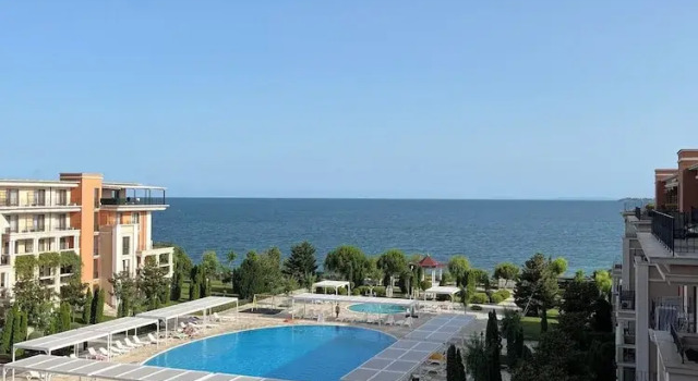Апартаменты Comfort Prestige Fort  Beach Apartment B2 94