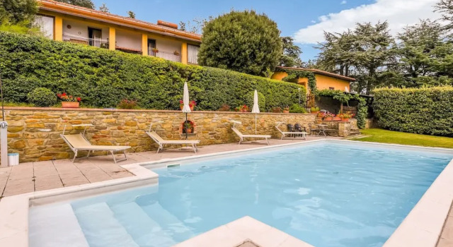 Cottage in Tuscany With Pool & Olive Groves, Забронировать Дом для отпуска Кортона 