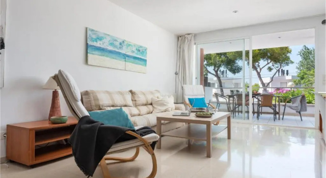 Villa Violeta for 8 with swimming pool and beach views, Rezervați Vilă Alcudia Mallorca