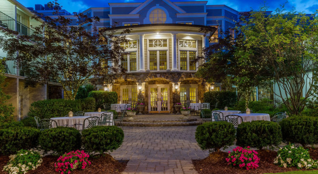 The Olde Mill Inn Basking Ridge, Забронировать Отель Отели North Jersey с парковкой, Парковка