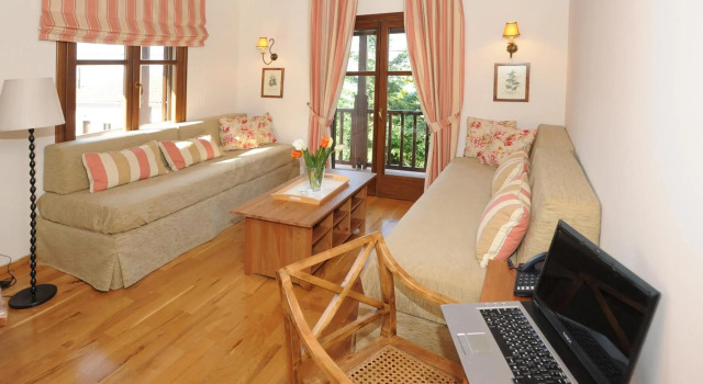 Boutique Hotel Kentrikon & Bungalows, Book Boutique Hotels in Pelion with Parking, Parking