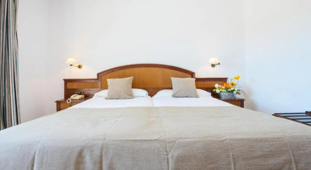 Двухместный номер Standard с балконом Hotel Playa Mondrago