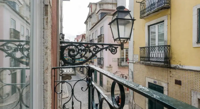 Апартаменты Beautiful Downtown Apartment