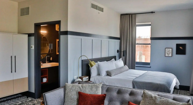 Standard Zimmer Lora