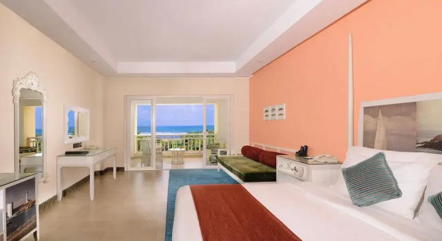 Premium Double room with balcony Mayfair Waves