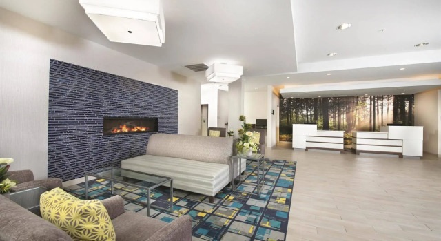La Quinta Inn & Suites Branson Hollister, Забронировать Отель Холлистер Table Rock Lake