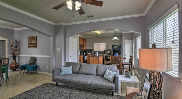 Houston Family Home w/ Yard ~ 8 Mi to NRG Stadium!, Book Vacation Home Houston Texas Gulf Coast