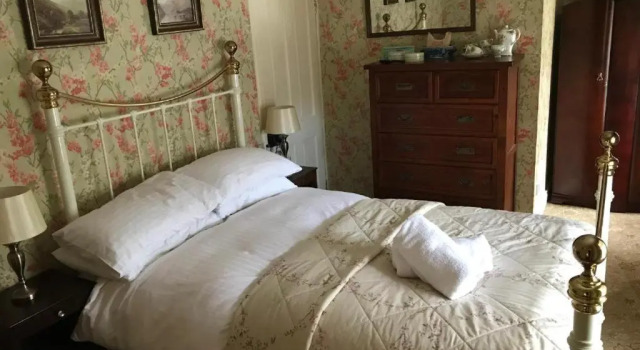 Basil Sheils B&B Accommodation Armagh, Забронировать Отель «постель и завтрак» Отели Графства Лондондерри с парковкой, Парковка