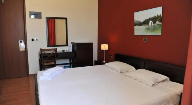 Номер Economy Plaza Hotel