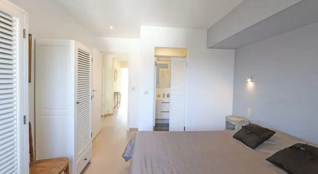 Apartment in Knokke Near Zeedijk Beach