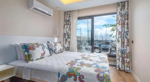 Ece Marina Suites