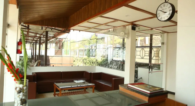 Hotel Devlok, Rezervovat Hotel Hotely v Mussoorie se snídaní, Snídaně