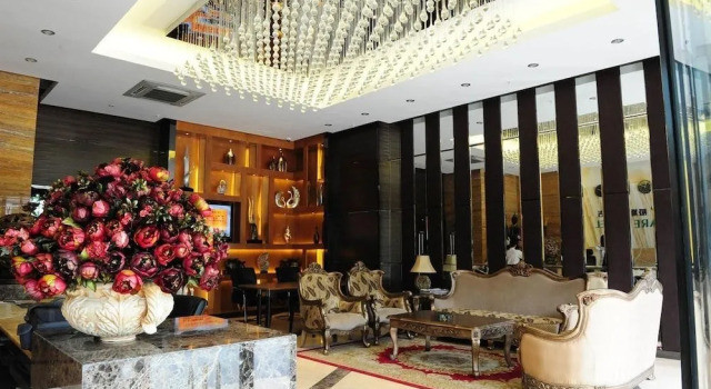 Chengdu West Care Hotel