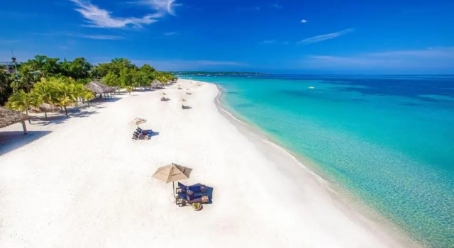 Апартаменты Seaview Paradise - Sleeps 3 - Pool - Parking