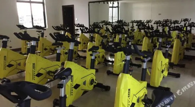 Jinyu Huazun International Hotel, Rezerwuj Hotel Hotele w Nanning z parkingiem, Parking