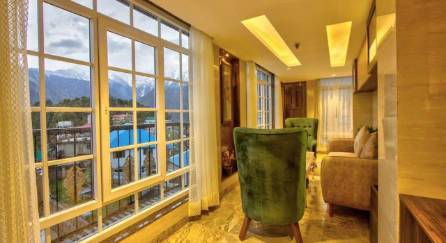 Люкс Hotel Katson Castle with Sunset View Dharamshala