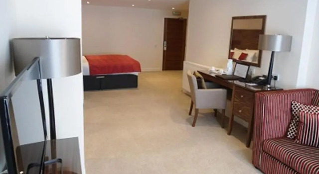 Полулюкс Links Hotel