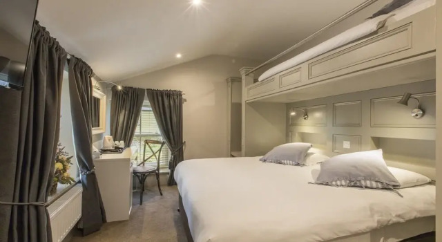 Трёхместный номер Standard c 1 комнатой Silken Thomas Accommodation