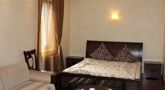 Shanhai-Blues, Prenota Hotel Odessa 