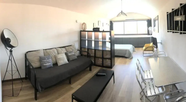 Studio 29 Cassis, Забронировать Отель Отели Calanques National Park с бассейном, Бассейн