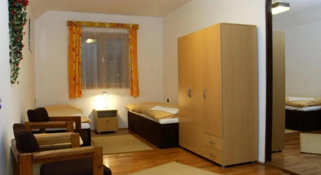 Pension Duha, Rezerwuj Hotel Hotele w Kraj hradecki z parkingiem, Parking
