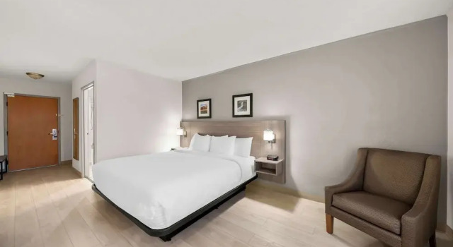 Двухместный номер Standard Clarion Inn and Suites Convention Center Kearney