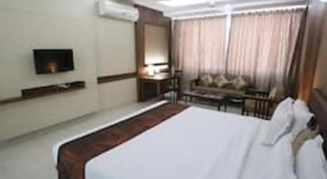 Kalchuri Residency
