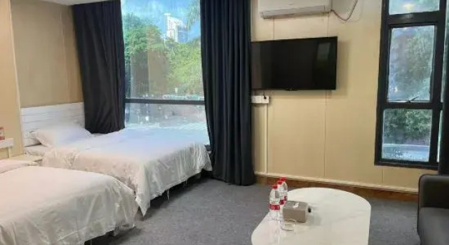 Люкс Deluxe Jun'an Business Hostel (Shenzhen Haiya Binfencheng Store)