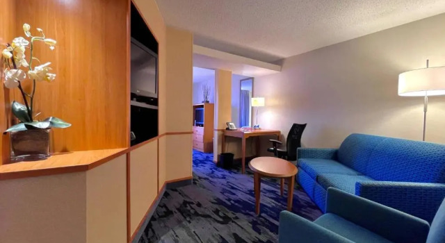 Люкс Fairfield Inn & Suites Jackson Airport