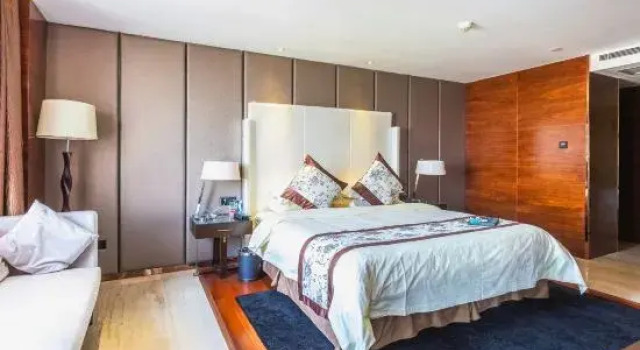 Люкс Deluxe Family Tianzhongxing Hotel Zhumadian