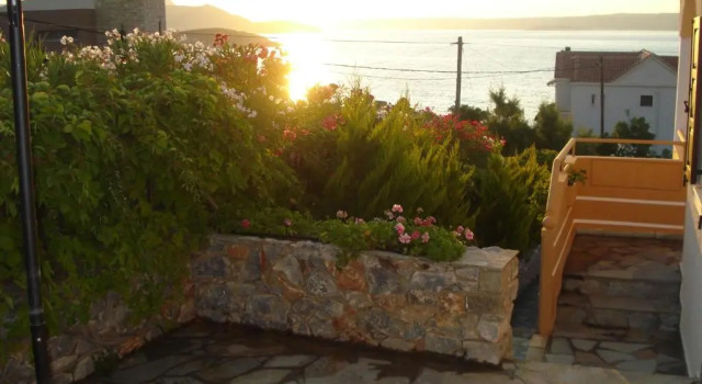 2 Bedrooms Villa Domina Villas