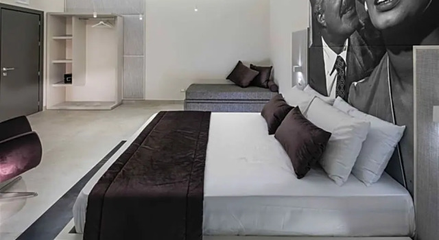 Номер Deluxe Via Veneto Luxury Suites