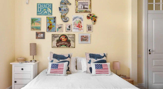 ALTIDO Beach Chic 3BR w/BBQ & 2 Terraces in Estoril, Забронировать Отель Отели Эшторил 4 звезды, рядом с Estoril Wellness Center, 4*