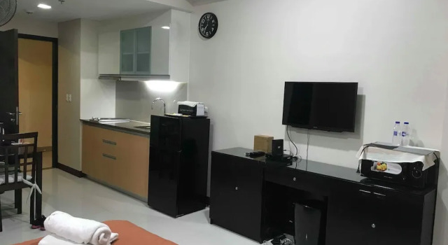 Студия Standard 101 Newport Condo Across the Airport