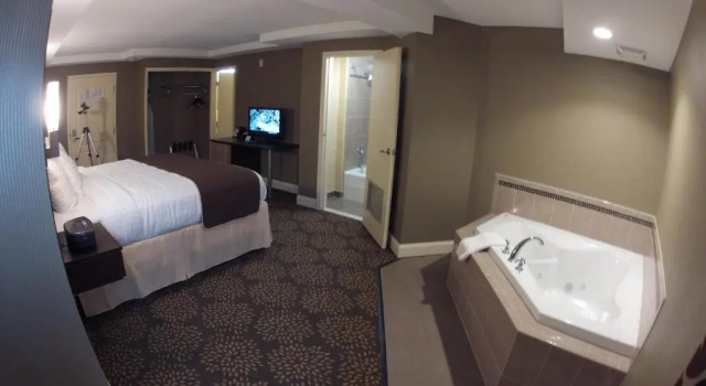 Номер Standard Aashram Hotel by Niagara River