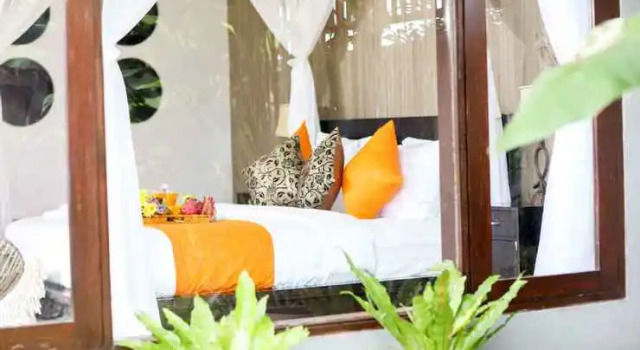 Cliffront Tropical Villa Cantik, Rezervovat Vila Hotely v Bali se snídaní, Snídaně
