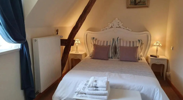 La Ferme Blanche, Rezervasyon Otel Cussay havuzlu oteller, Yüzme Havuzu